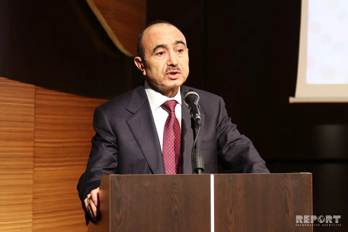 Əli Həsənov: “31 martda baş verənləri gələcək nəsillərə çatdırmalıyıq”