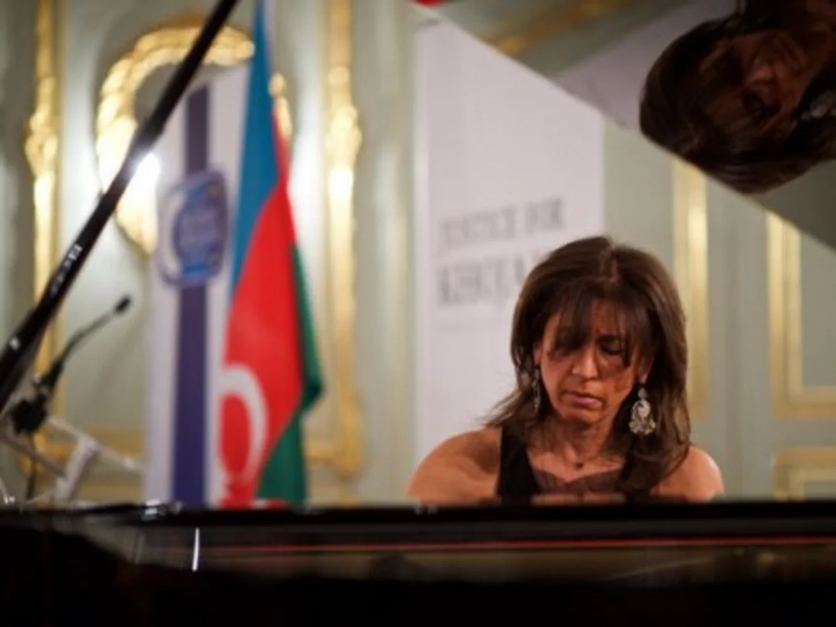 Azərbaycanlı pianoçu Parisdə konsert proqramı ilə çıxış edəcək