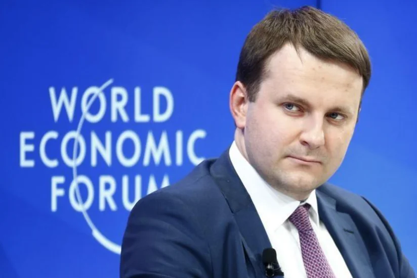 Российских чиновников пересаживают со служебных автомобилей на такси