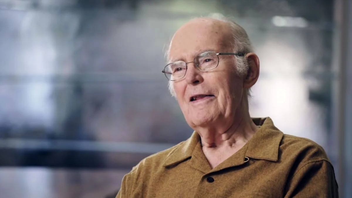 Intel co-founder Gordon Moore dies at 94