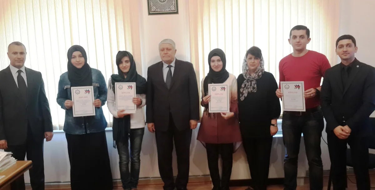 ​Bakı İslam Universitetində tələbə gənclər arasında “Vətən sevgisi” esse müsabiqəsi keçirilib