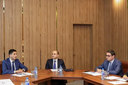 PA nümayəndəsi ƏƏSMN yanında İctimai şuranın üzvləri ilə görüşüb