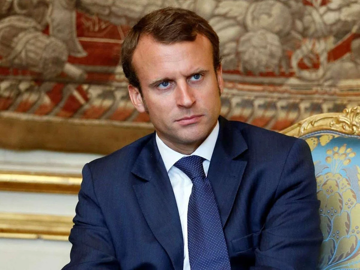 French President reshuffles government