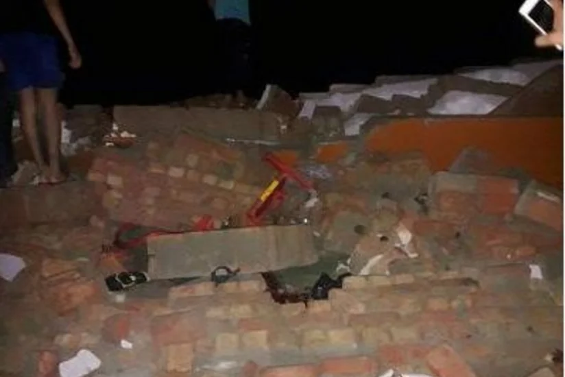 В Индии при обрушении стены во время свадьбы погибли более 20 человек