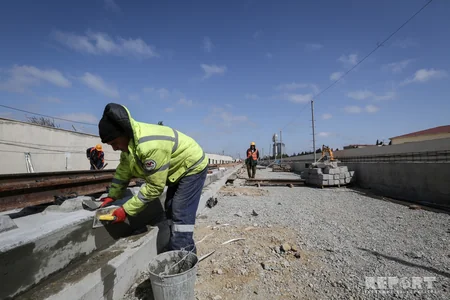 Metro qatarlarının “ev”indən - FOTOREPORTAJ