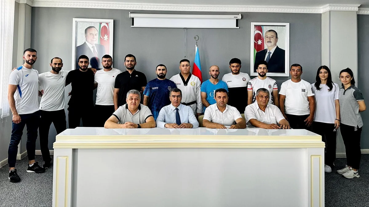 Taekvondo məşqçi-müəllimləri üçün seminar keçirilib