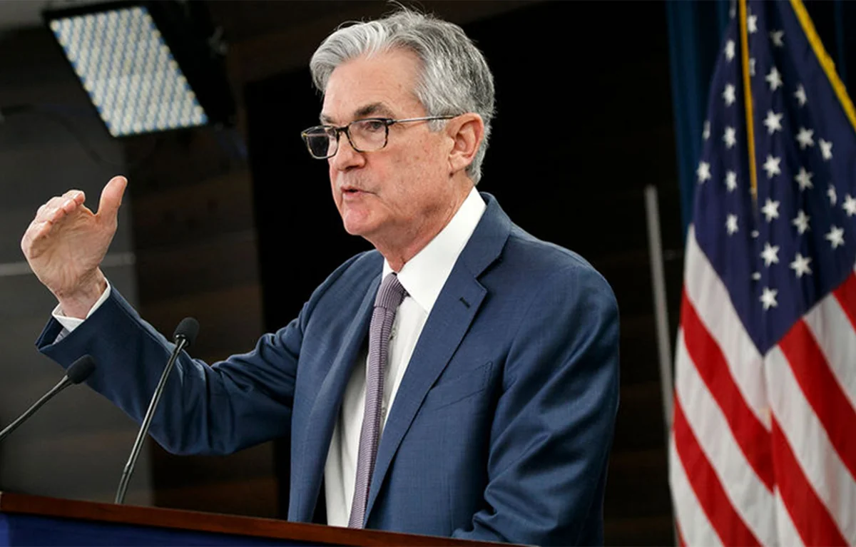 Tramp FED sədrini məhkəməyə verəcək