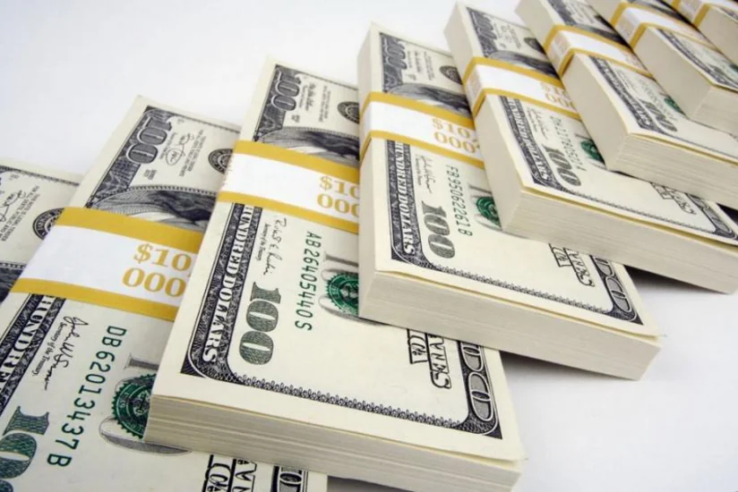 Report: Postsovet ölkələrində dolların məzənnəsi ötən il fərqli dinamika nümayiş edib