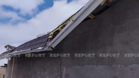 Güclü qar Şamaxıda bir ailəni evsiz qoyub