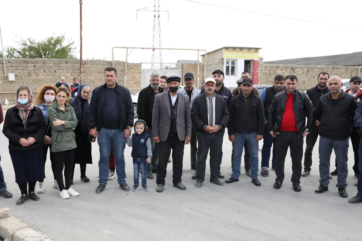 “Azəriqaz” Bakının Qala qəsəbəsinin sakinlərinin problemini dinləyib