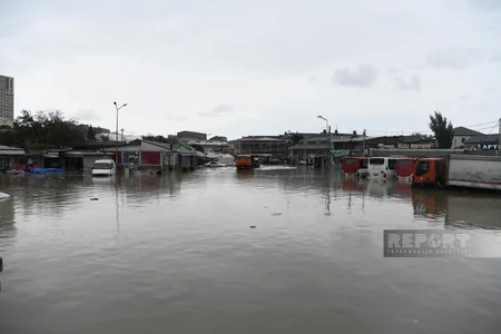 Bakıda yağıntının fəsadları: Drenaj sistemlər sovet dövründən qalıb, bəzilərinin istismar müddəti bitib - RƏSMİ - YENİLƏNİB