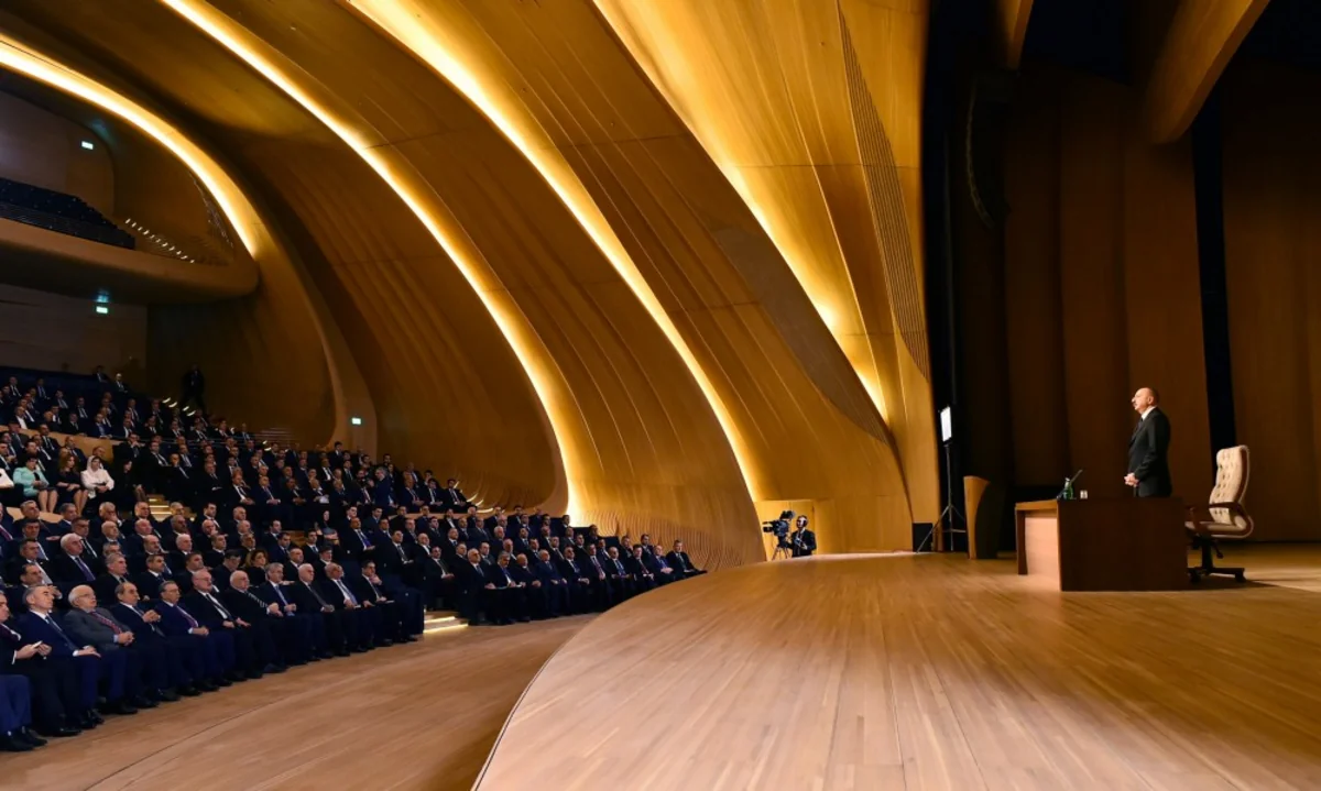 Prezident: “Son 14 il ərzində Azərbaycanda 12 min 300 kilometr yol çəkilib, 443 körpü tikilib”