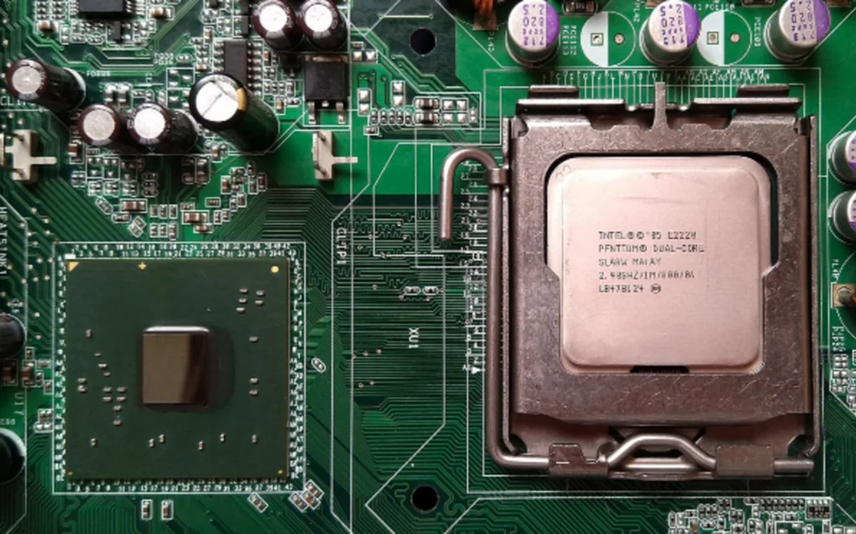 Назван срок окончания глобального кризиса чипов