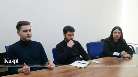 ADA-nın tələbələri “Kaspi” qəzetində olublar
