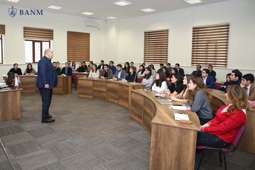 Assistant to First Vice-President of Azerbaijan holds master class at Baku Higher Oil School