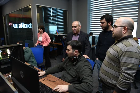 Dəqiqlik, operativlik və sərhədləri aşan etimad - Baku TV 5 yaşını qeyd edir