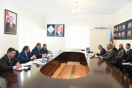 Gənclər QHT yaratmaq üçün nazirə müraciət edib