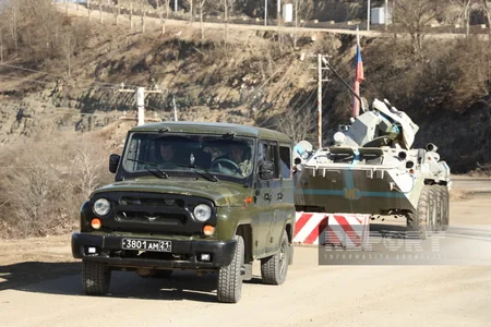 Total of 30 vehicles of peacekeepers move freely through Khankandi-Lachin road