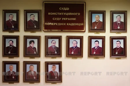 И.о. главы Конституционного Суда Украины: Я против новой Конституции