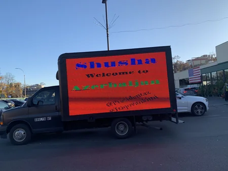 Nyu-Yorkda Şuşanın azad edilməsi münasibətilə avtoyürüş keçirilib