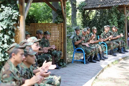 Lənkəranda istirahətdə olan aprel döyüşçülərinin bir qrupu ilə görüş keçirilib - FOTO