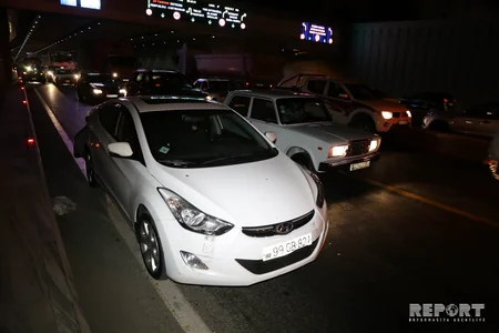 Bakıda yük maşını 9 avtomobilə çırpılıb, 4 nəfər xəsarət alıb - FOTO - YENİLƏNİB