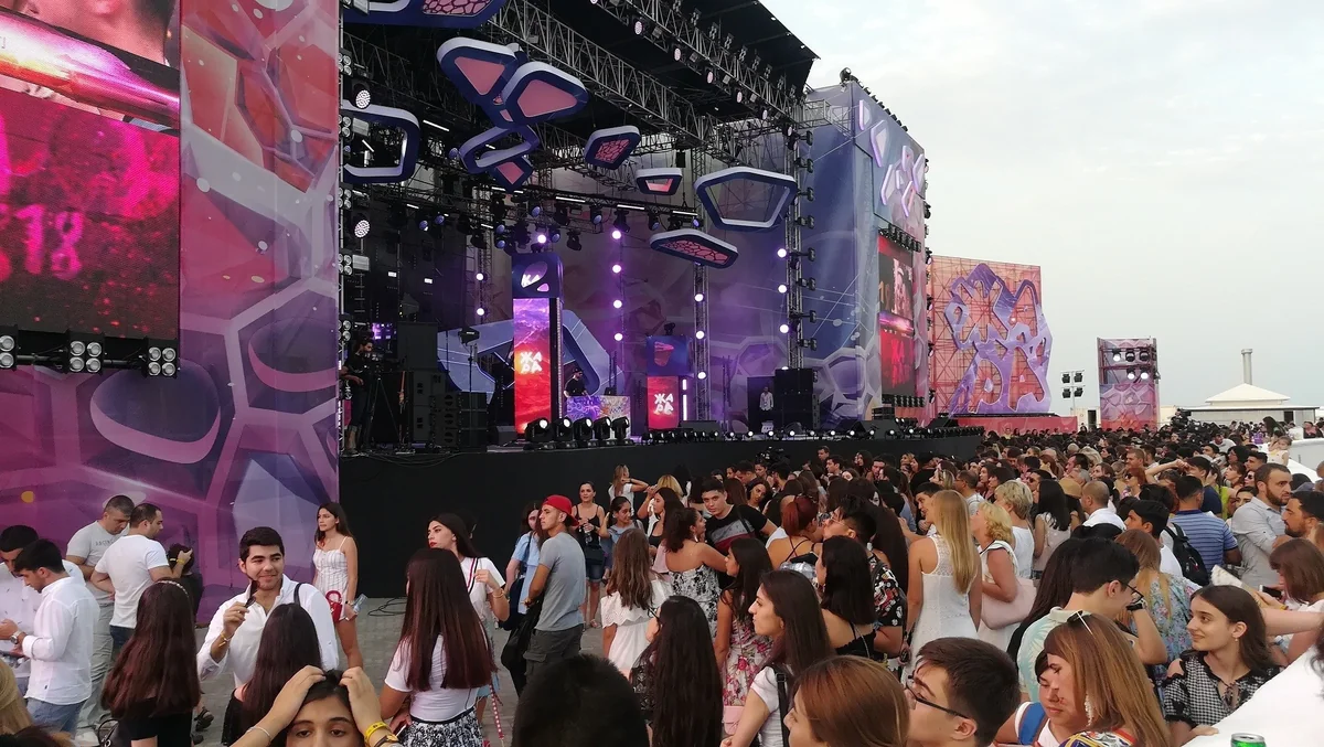 Фестиваль Жара-2018 продолжает радовать зрителей