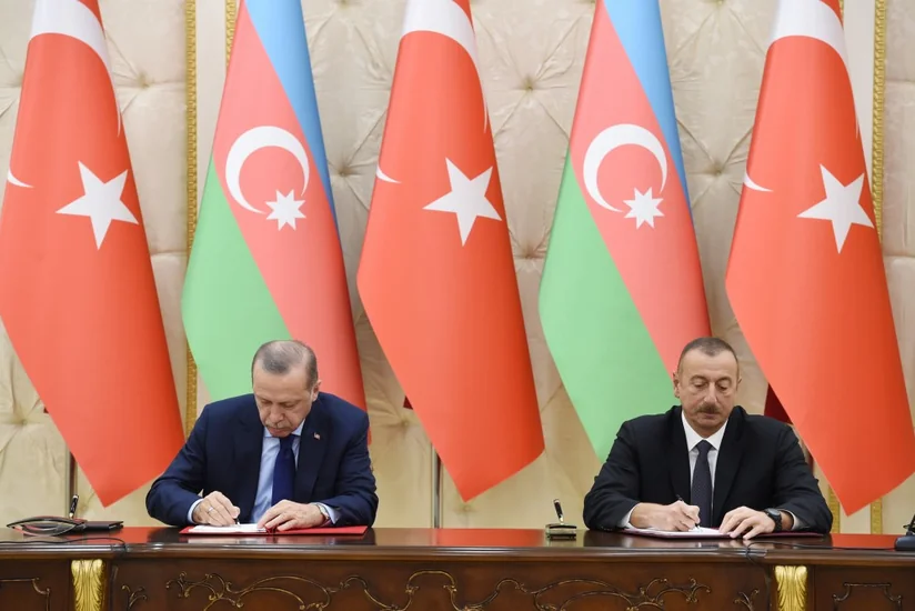 Azərbaycanla Türkiyə arasında sənədlər imzalanıb