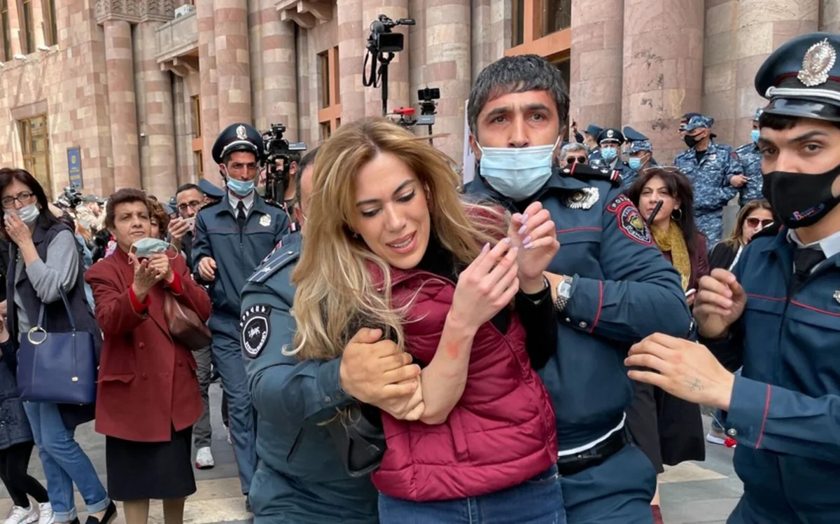 Ermənilər yenə küçələrə axışacaqlar
