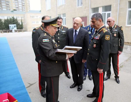 Müdafiə naziri: Azərbaycan Ordusu istənilən döyüş tapşırığını yerinə yetirməyə hazırdır - FOTO - VİDEO