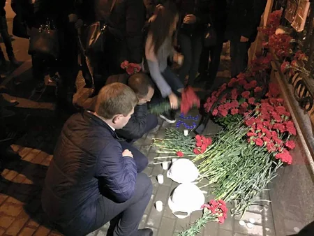 Rusiyada Günəşli yatağında həlak olan neftçilərin xatirəsi yad edilib