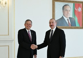 Prezident İlham Əliyev ABŞ Senatının Xarici Əlaqələr Komitəsinin üzvünü qəbul edib