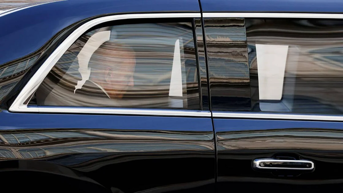 Romada Baydenin kortejinin avtomobili qəzaya uğrayıb