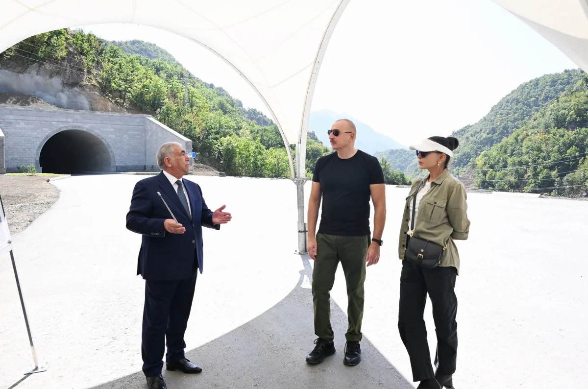 President visits construction site of 4th tunnel and a 15.2-kilometer section of Toghanaly-Kalbajar-Istisu highway