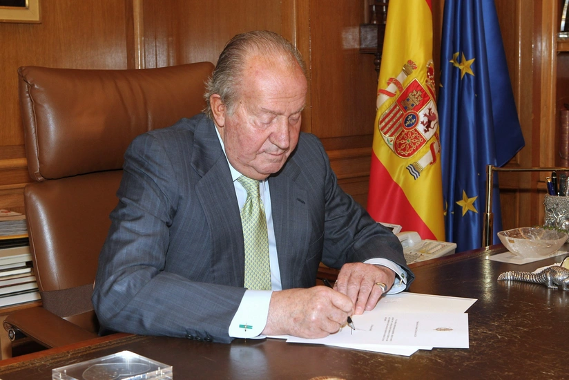 İspaniyanın keçmiş kralı Birləşmiş Ərəb Əmirliklərinə sığınıb