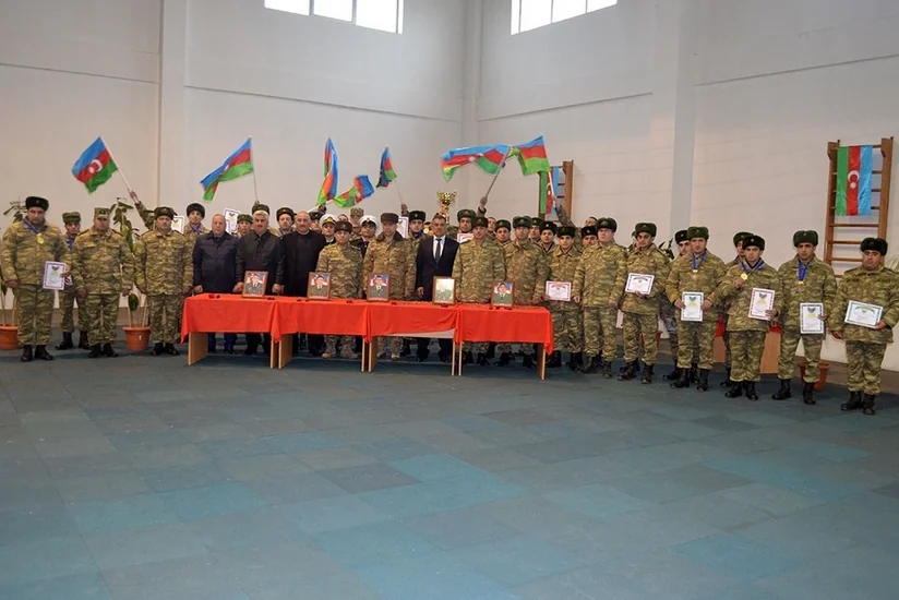 Azərbaycan Ordusunda daşqaldırma birinciliyi keçirilib