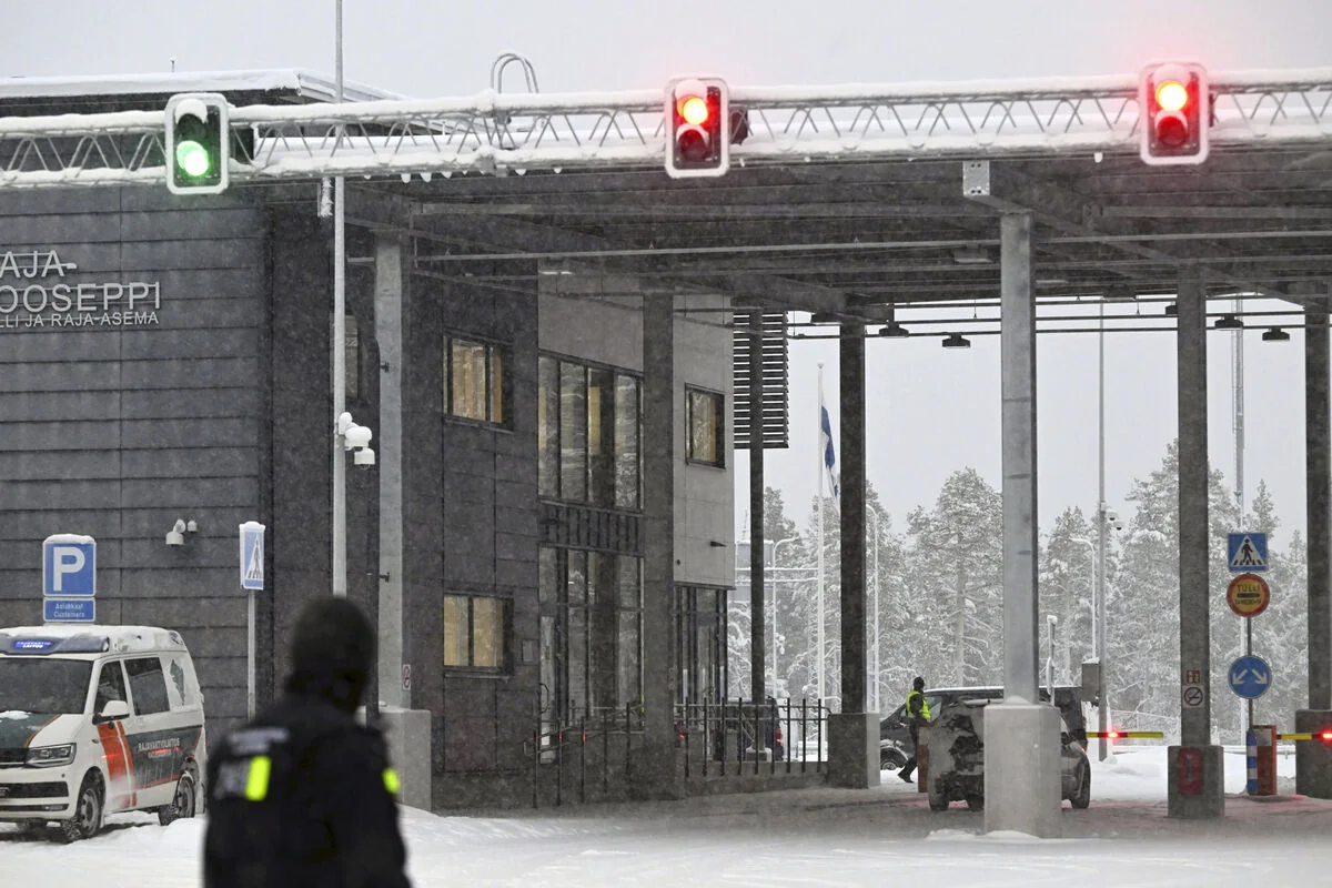 Finland says it might close last checkpoint on border with Russia
