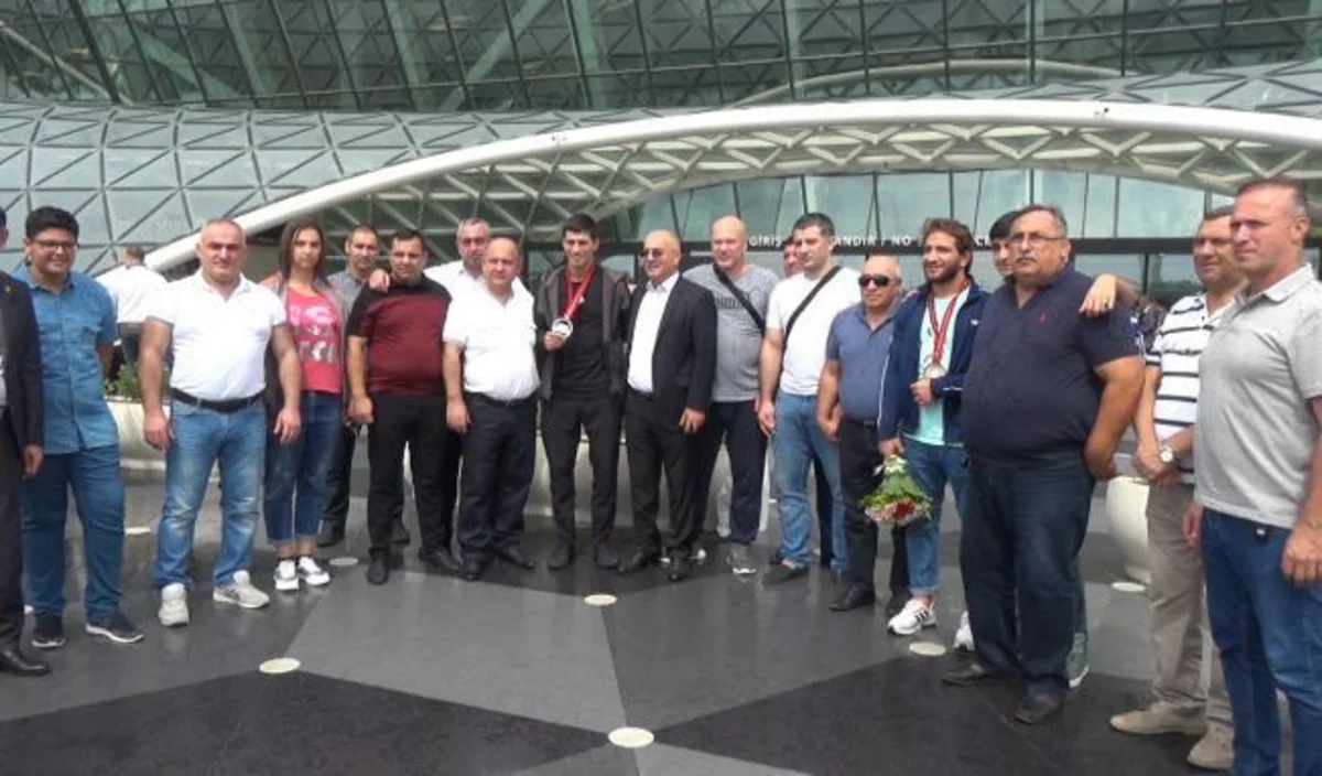 Dünya çempionatında iştirak edən cüdo yığması Bakıya dönüb