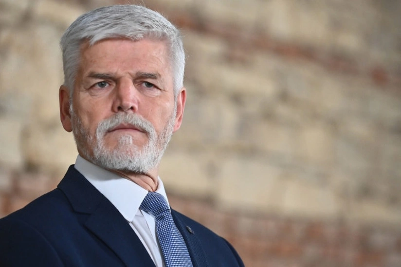 China cuts contacts with Czech president over meeting with Dalai Lama