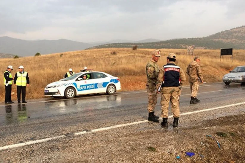 В Турции перевернулся автобус, 7 человек погибли, много раненых