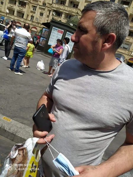 Bakıda ictimai nəqliyyatda qaydalara əməl etməyən sərnişinlər cərimələndi