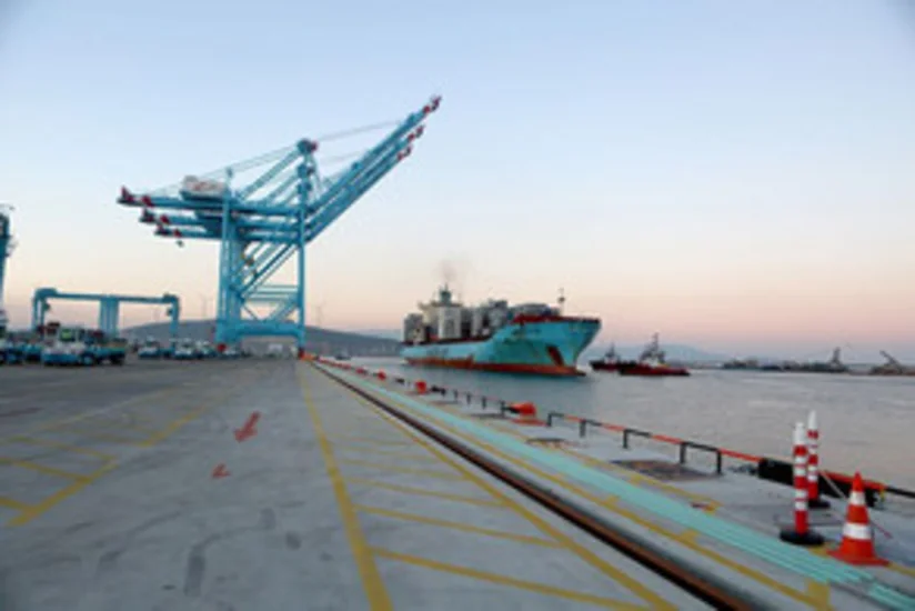 Batumi limanından neft nəqli 38% azalıb