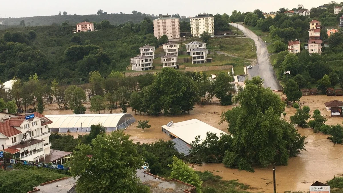 Death toll in Turkey flooding climbs to nine