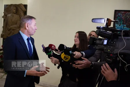 Moskvada Heydər Əliyevin xatirəsi anılıb