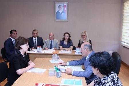 Balakən sakinləri Əbülfəs Qarayevdən rayonda Tamburçular Mərkəzinin yaradılmasını xahiş ediblər