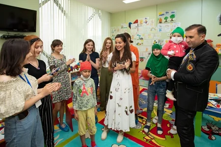 Вице-президент Фонда Гейдара Алиева Лейла Алиева побывала в Детской клинике Национального онкологического центра