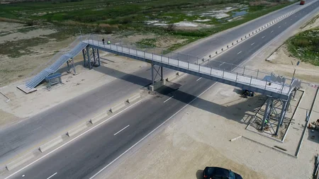Bakı-Quba yolunda yeni yerüstü piyada keçidinin inşası yekunlaşmaq üzrədir