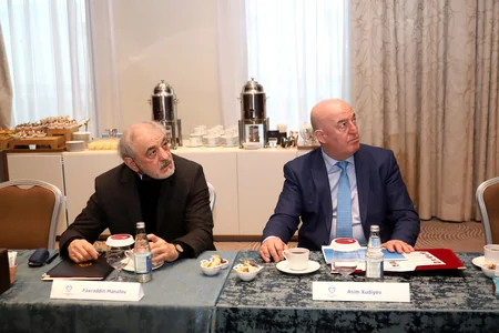 Futbolun İnkişaf Fondunu Fəxrəddin Manafovla Qənirə Paşayeva da himayə edəcək