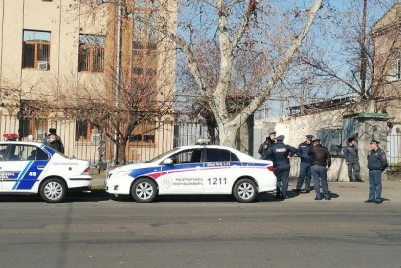 Yerevanda məhkəmə binasının həyətində etiraz aksiyası keçirilib