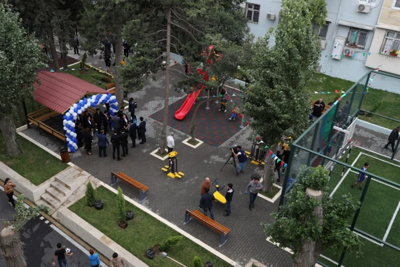 В Баку в рамках проекта благоустроен еще один двор